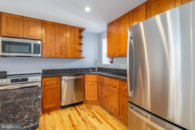 Photo - 2225 Mt Vernon St