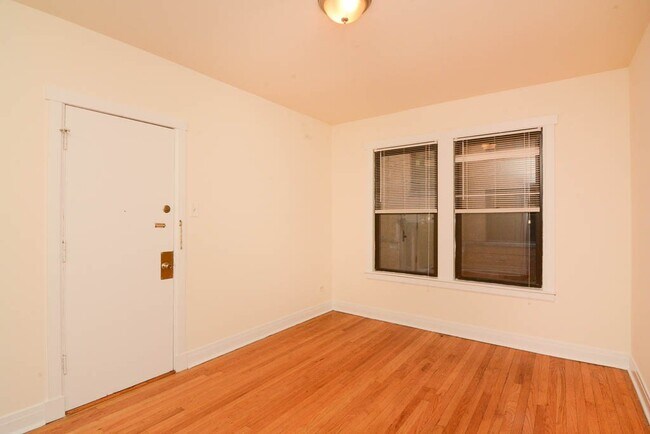 Photo - 2649 N Spaulding Ave Unit E2