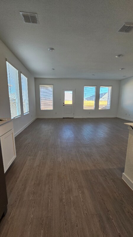 Photo - 6747 Welsh Dr