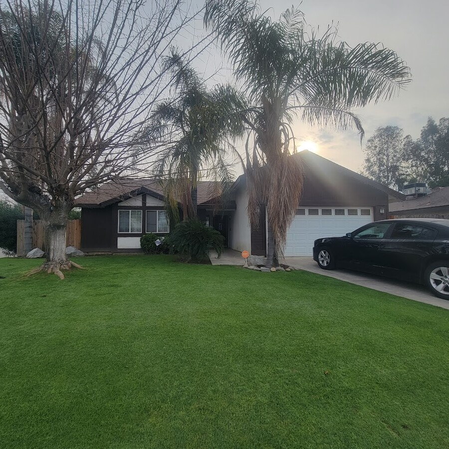 Photo - 6300 Castleton St