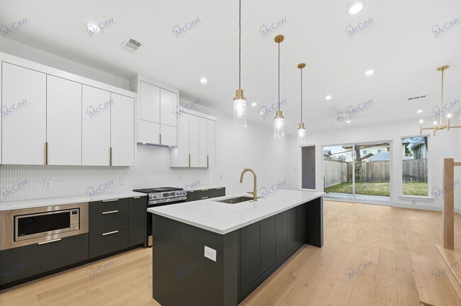 Photo - 5633 Side Ave