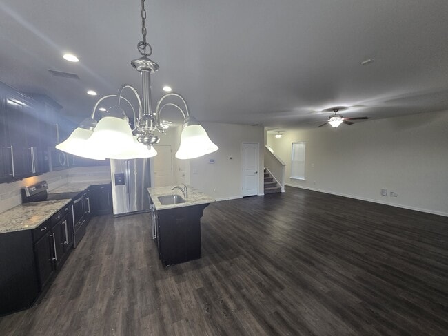 Photo - 98 Crystal Lake Dr