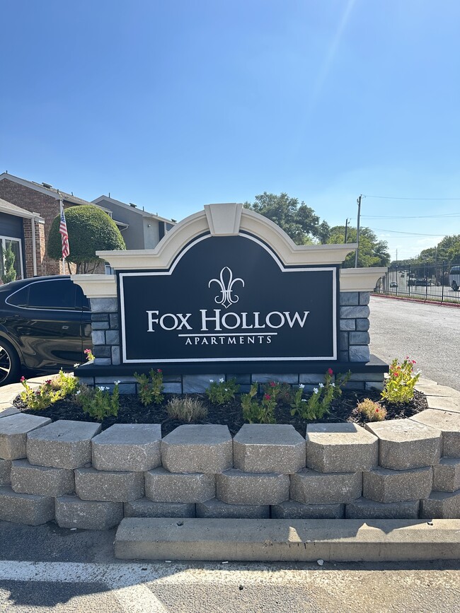 Photo - Fox Hollow Lewisville Apartments