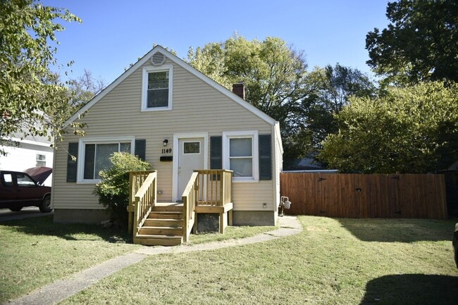 Building Photo - Updated 3BR house in Taylor Berry Neighbor...
