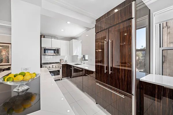 11 Fifth Avenue