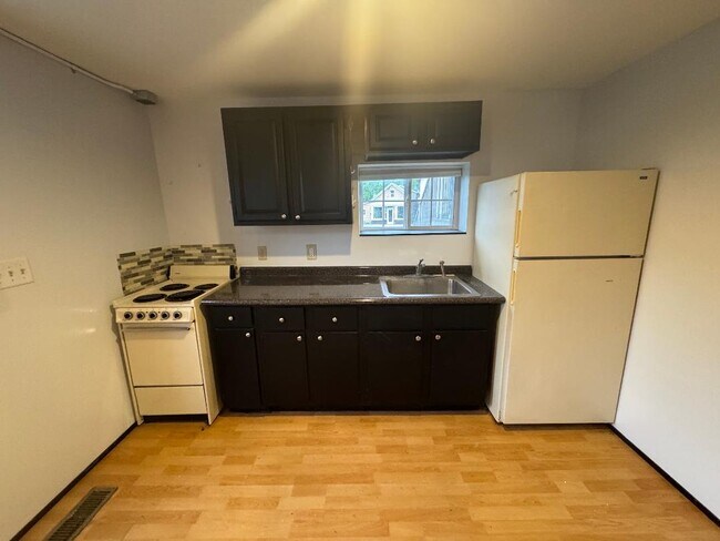 Photo - 5763 Telephone Road Ext