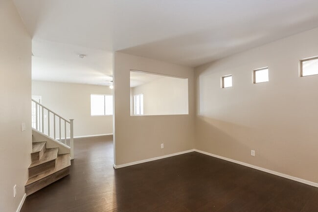 Photo - 1341 E Dunbar Dr