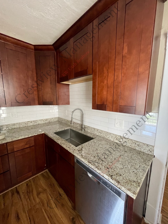 564 29th St Unidad B