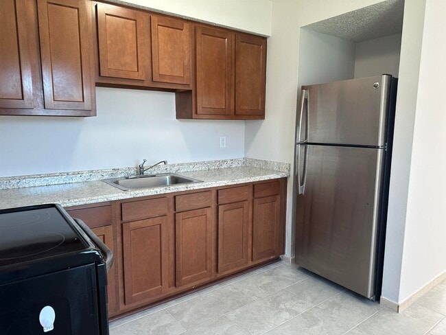 Photo - 280 Sunset Dr