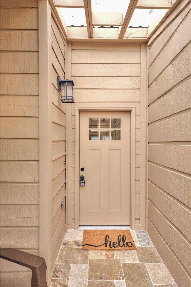 Photo - 1014 Graham Dr Unit L2