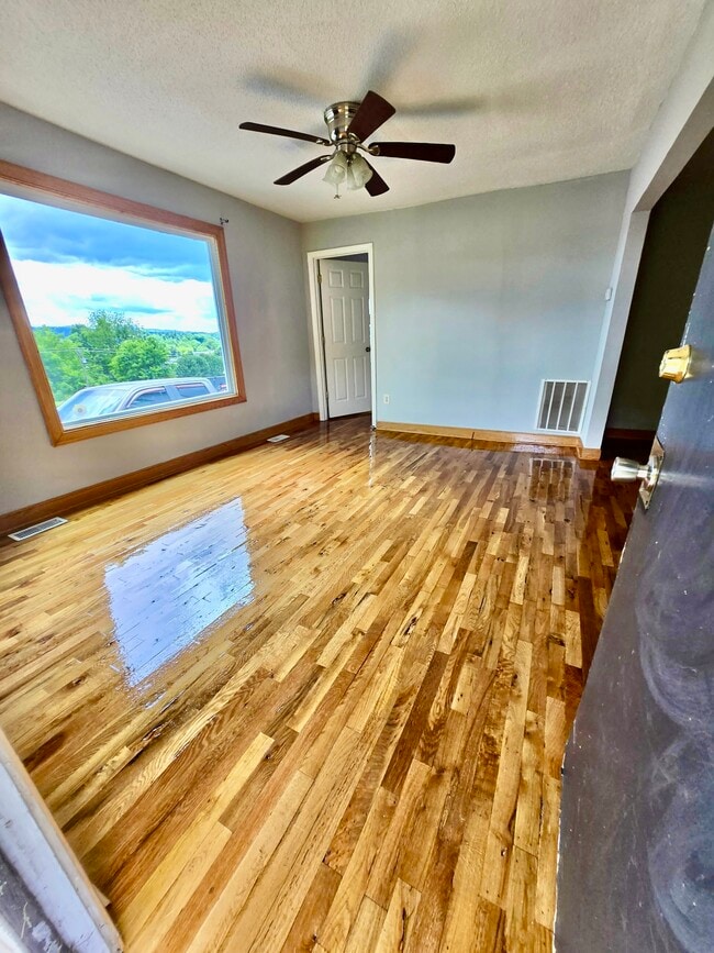 Building Photo - 306 Joel Bentley Way Rental