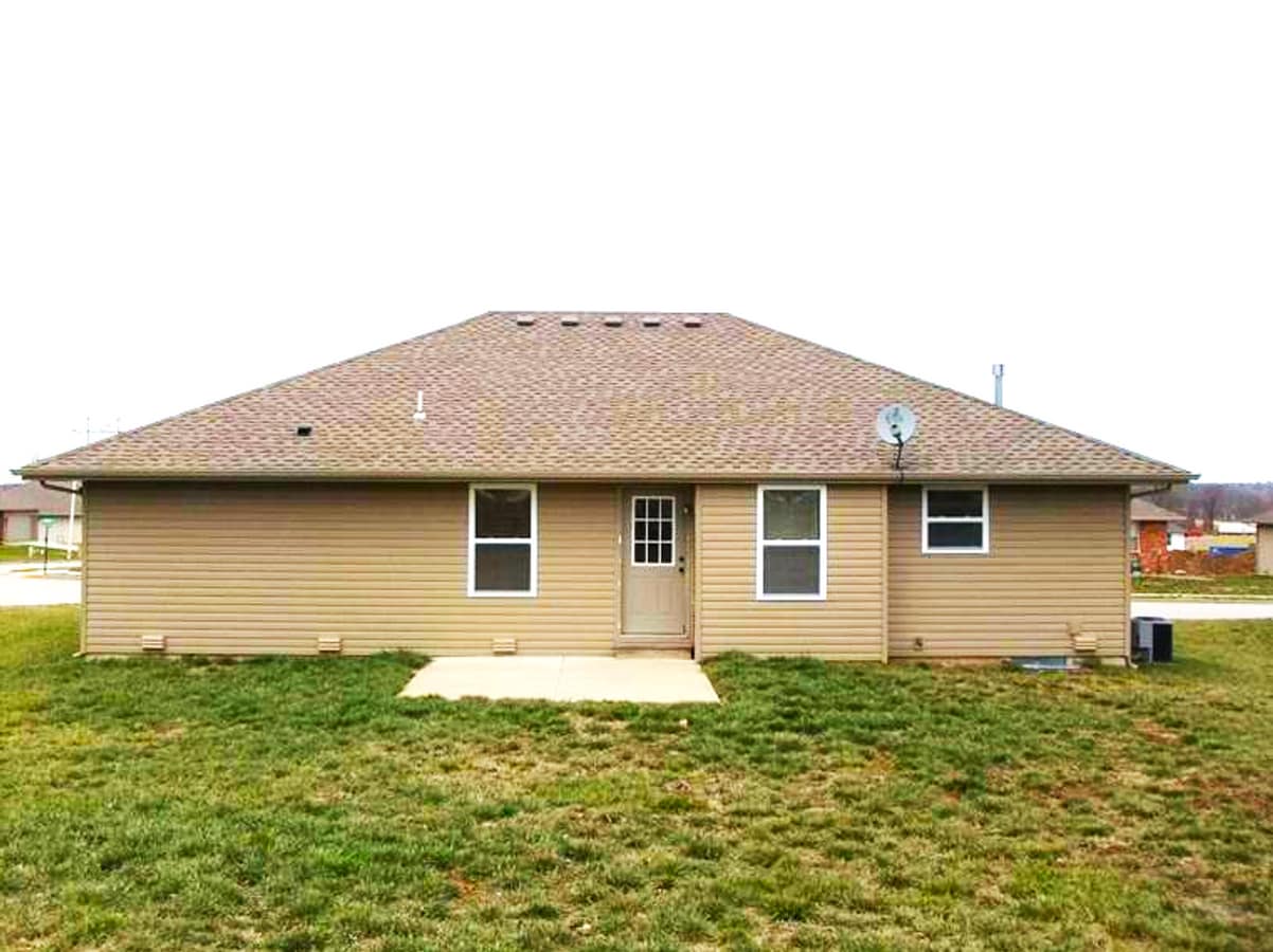Photo - Great Nixa Location!