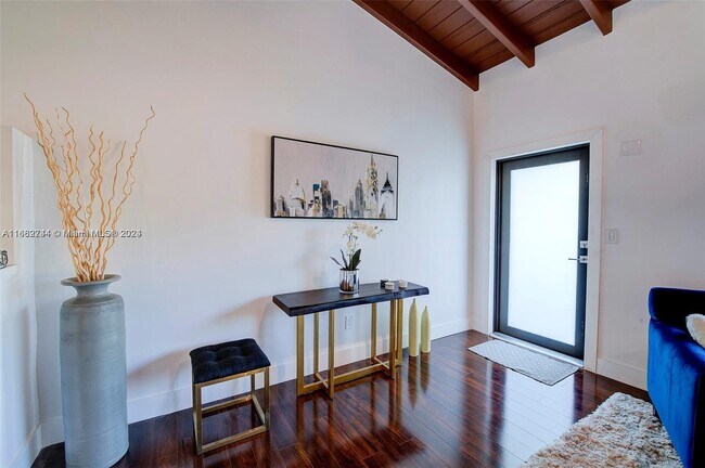 Photo - 2190 NE 169th St