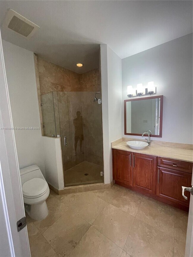 Photo - 1805 Ponce de Leon Blvd Unit 633