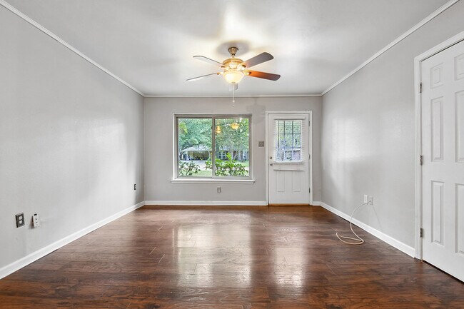 Photo - 16944 Kenton Ave