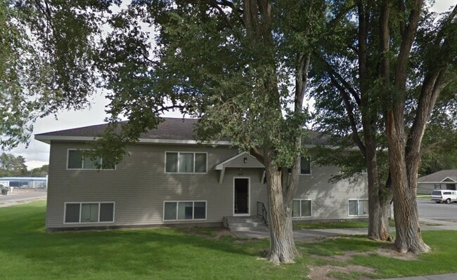 Photo - 1417 Camas St