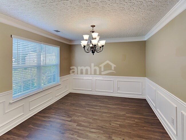 Photo - 209 Picadilly Pl