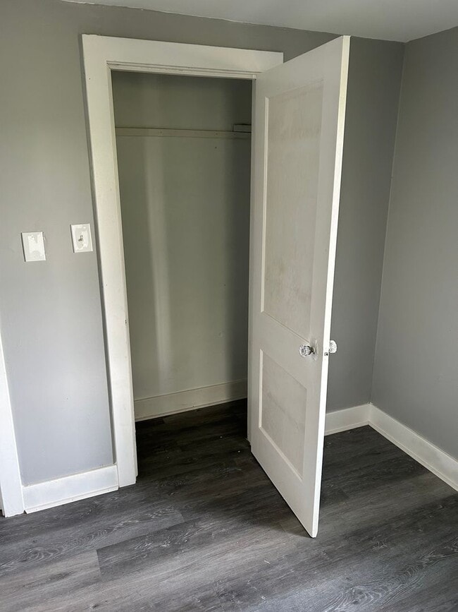 Photo - 2 Bedroom / 1 Bath House in Canton IL