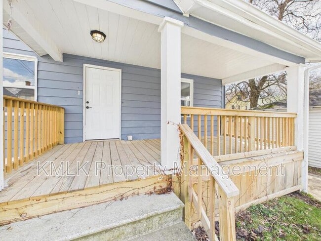 Photo - 575 Fernwood Dr