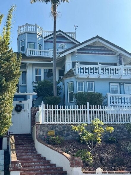 Photo - 1357 Olivet St