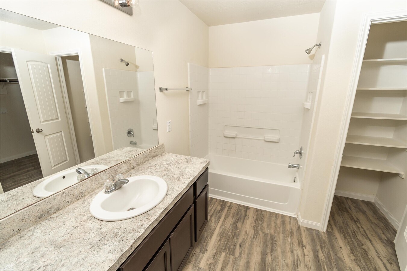 Photo - 2619 Camarilla Ln