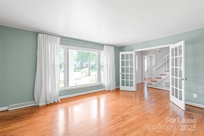 Photo - 5001 Vescova Ct