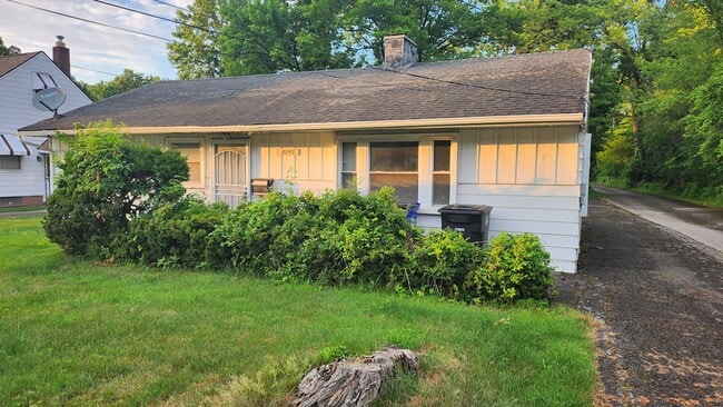 Building Photo - 2291 Green Rd Rental