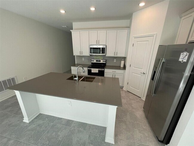 Photo - 4231 Green Gables Pl