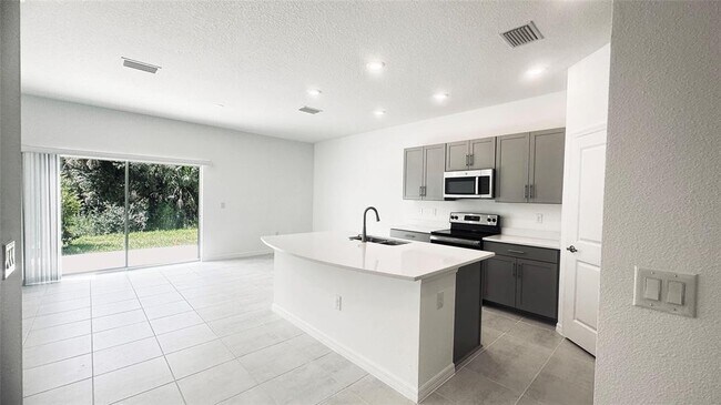 Photo - 8505 Lunar Skye St