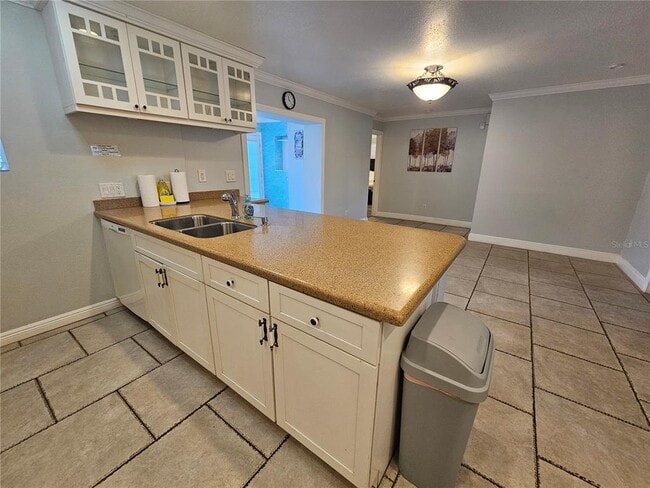 Photo - 2130 Pinehurst St