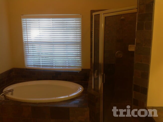 Photo - 2212 Misty Ridge Ln