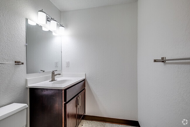 Creek Terrace - 2BR, 1.5BA - 893SF - Bathroom 1