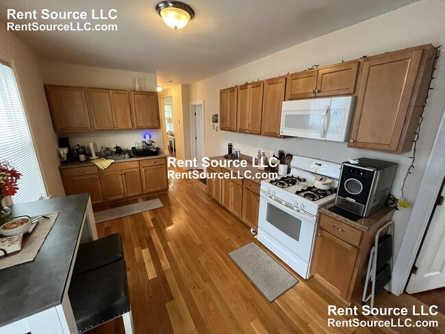 Photo - 15 Sargent Ave Unit 1