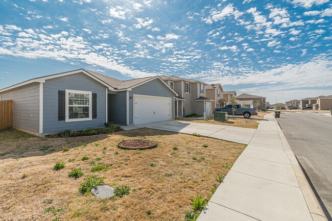 Photo - 6514 Chevler Pass