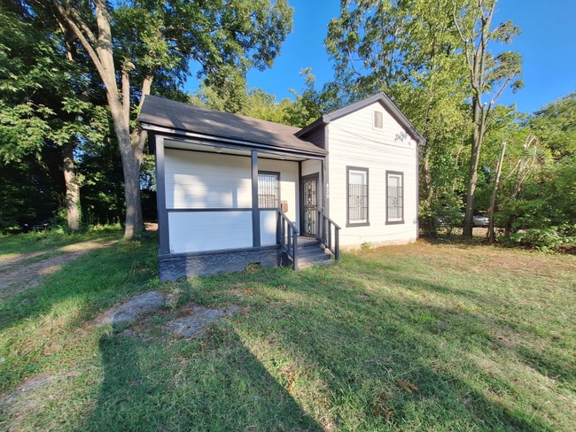 Photo - 830 N 7th St