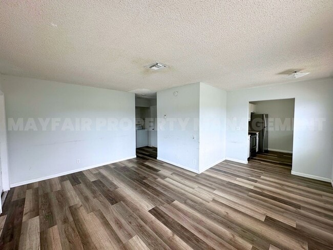 Building Photo - 4523 Gulfstream Rd