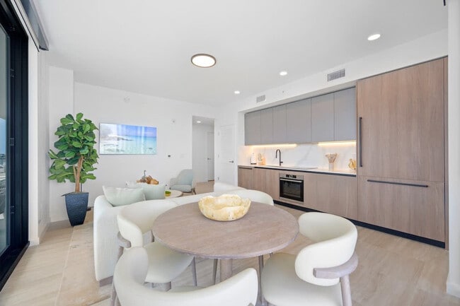 Photo - 580 72nd St Unidad ID1289695P
