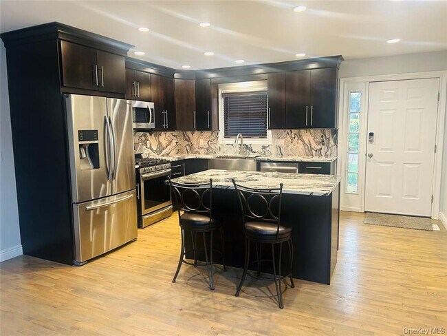 113 Alicia Dr