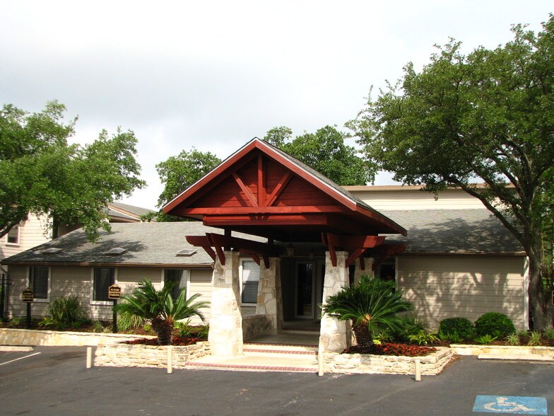 Limestone Oaks Apartments Limestone Oaks Apartments
