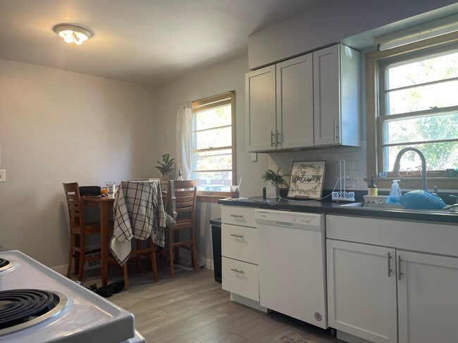 Cocina - 1228 Highland Ave