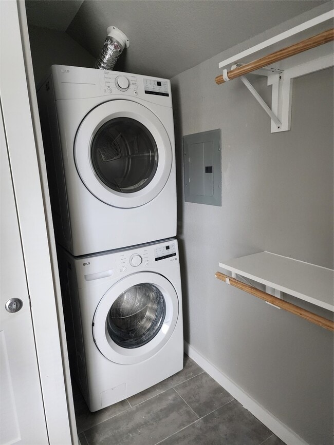 Photo - 519 Magnolia Point Dr