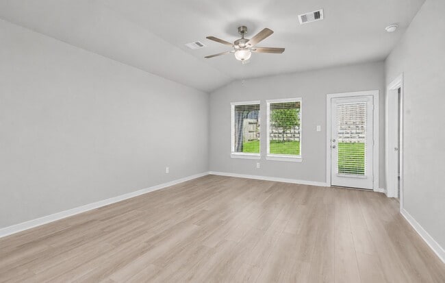 Building Photo - 336 Willow Sage Ct