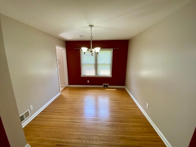Photo - 35 Westmoreland Dr