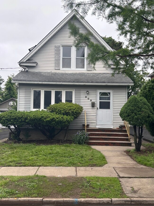 Photo - 209 Fern Ave Casa