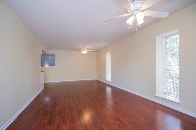 Photo - 425 Emerson St Unit 18