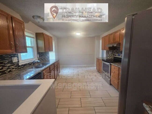 Photo - 13629 Applewood Dr