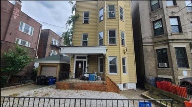 Building Photo - 476 Gregory Ave Unit 2