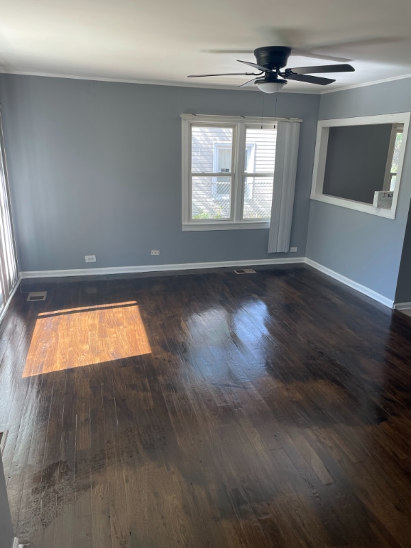 Photo - 1619 Oakton St