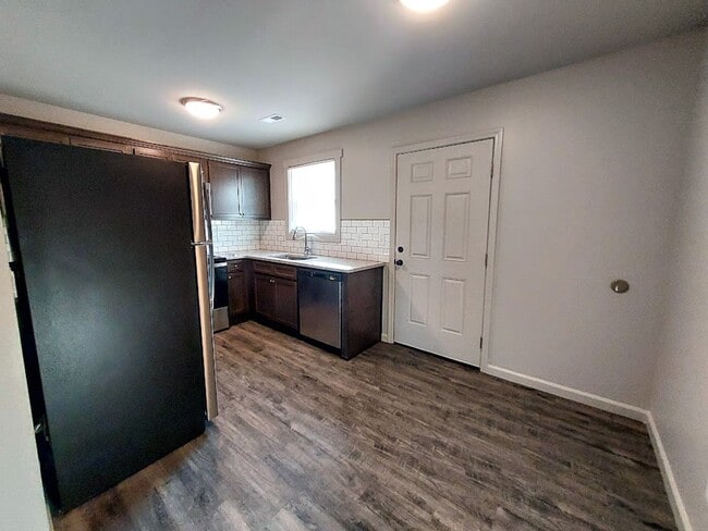 Photo - 8 Stephanie Dr Unit 8B Stephanie