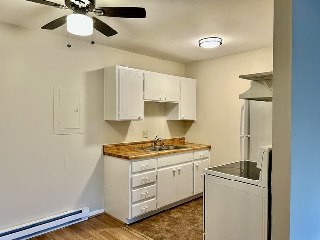 Photo - 2134 Fairfax Ave